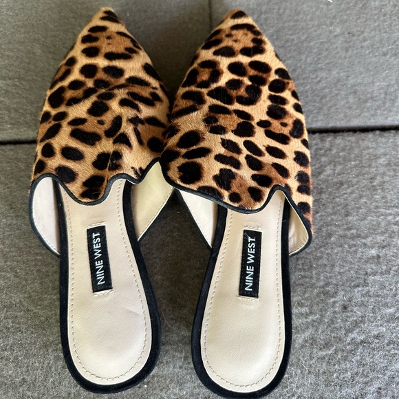 Nine West slip ons - Picture 2 of 3